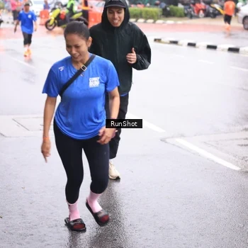 Runner Photo 7935678