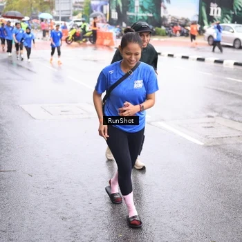 Runner Photo 7935684
