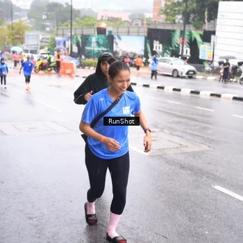 Runner Photo 7935688