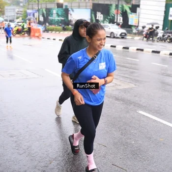 Runner Photo 7935689