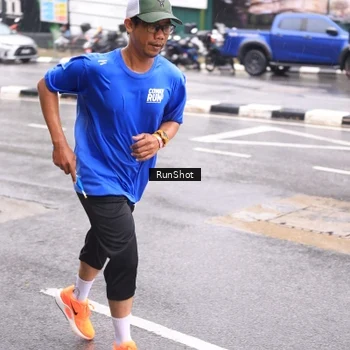 Runner Photo 7935727