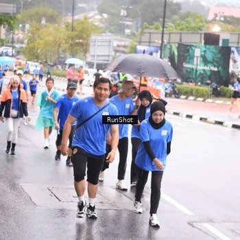 Runner Photo 7935730