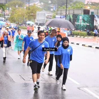 Runner Photo 7935732