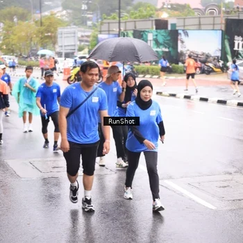 Runner Photo 7935742