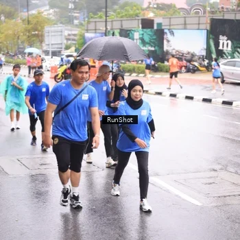 Runner Photo 7935743
