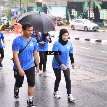 Runner Photo 7935757
