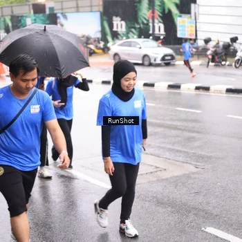 Runner Photo 7935761