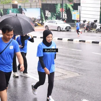 Runner Photo 7935765