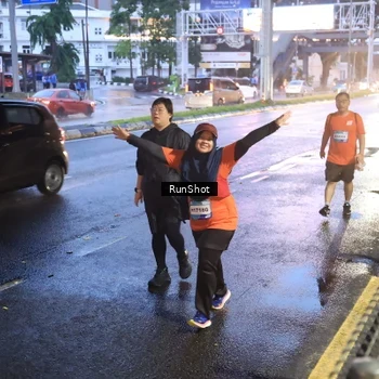 Runner Photo 7935776