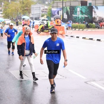 Runner Photo 7935778
