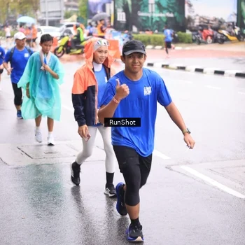 Runner Photo 7935791
