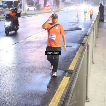 Runner Photo 7935807