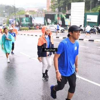 Runner Photo 7935814