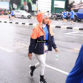 Runner Photo 7935819