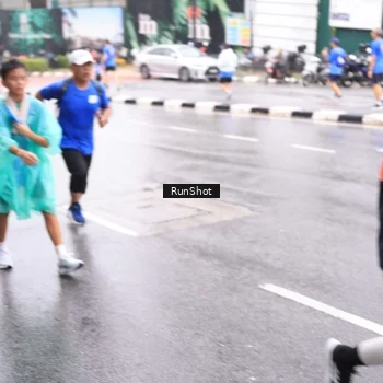 Runner Photo 7935824