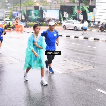 Runner Photo 7935827