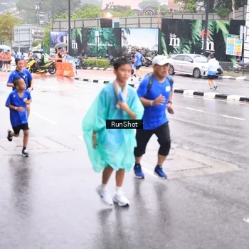 Runner Photo 7935829