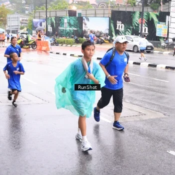 Runner Photo 7935832