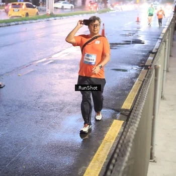 Runner Photo 7935840