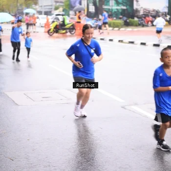 Runner Photo 7935854