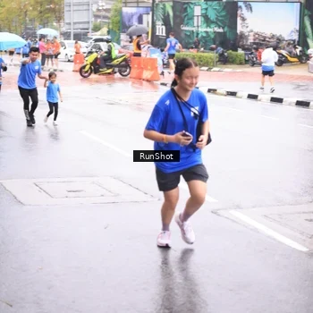 Runner Photo 7935855