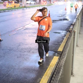 Runner Photo 7935856