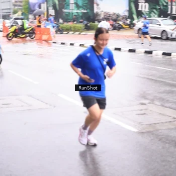 Runner Photo 7935860