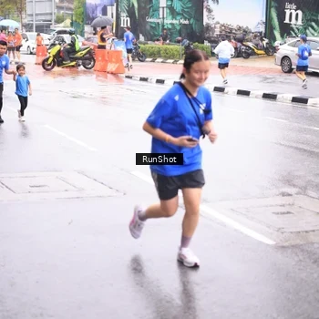 Runner Photo 7935863
