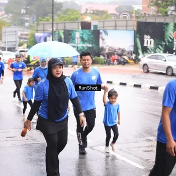 Runner Photo 7935888