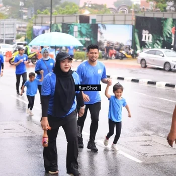 Runner Photo 7935890