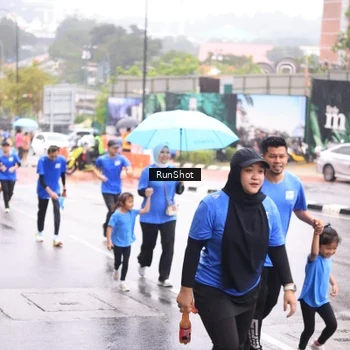 Runner Photo 7935892