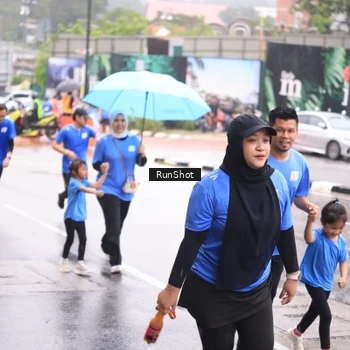 Runner Photo 7935896