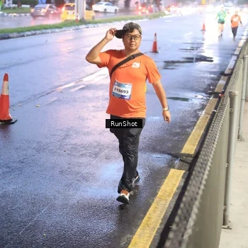 Runner Photo 7935898