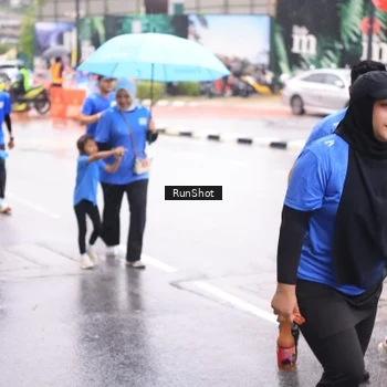 Runner Photo 7935900