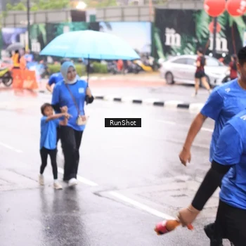 Runner Photo 7935905
