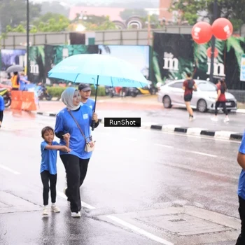Runner Photo 7935911