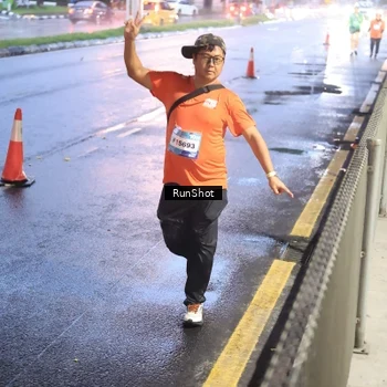 Runner Photo 7935922