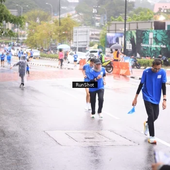 Runner Photo 7935933