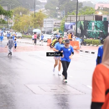 Runner Photo 7935939