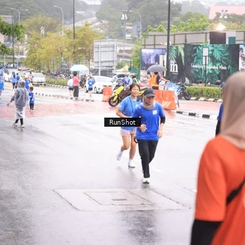 Runner Photo 7935944