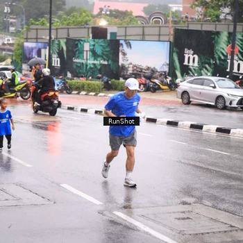 Runner Photo 7935948