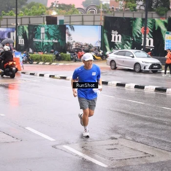 Runner Photo 7935952
