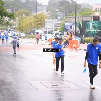 Runner Photo 7935956