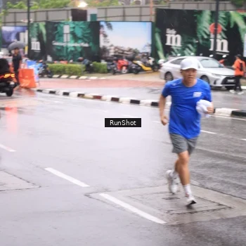 Runner Photo 7935958