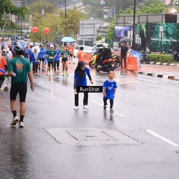 Runner Photo 7935962
