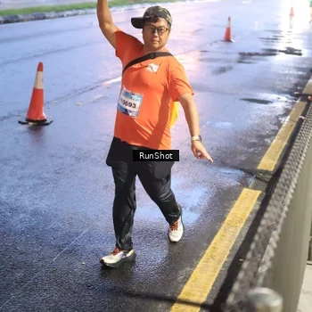 Runner Photo 7935963