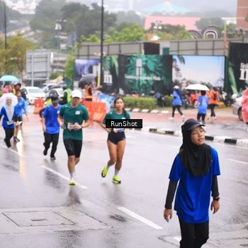 Runner Photo 7935986