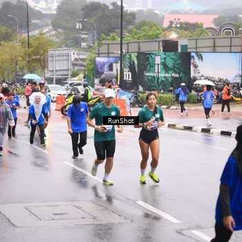 Runner Photo 7935989