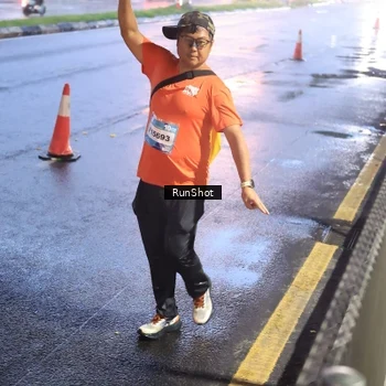 Runner Photo 7935998