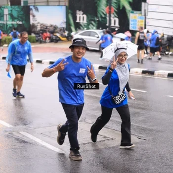 Runner Photo 7936054